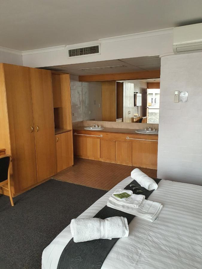 كوينبيان Capital Airport Motel المظهر الخارجي الصورة