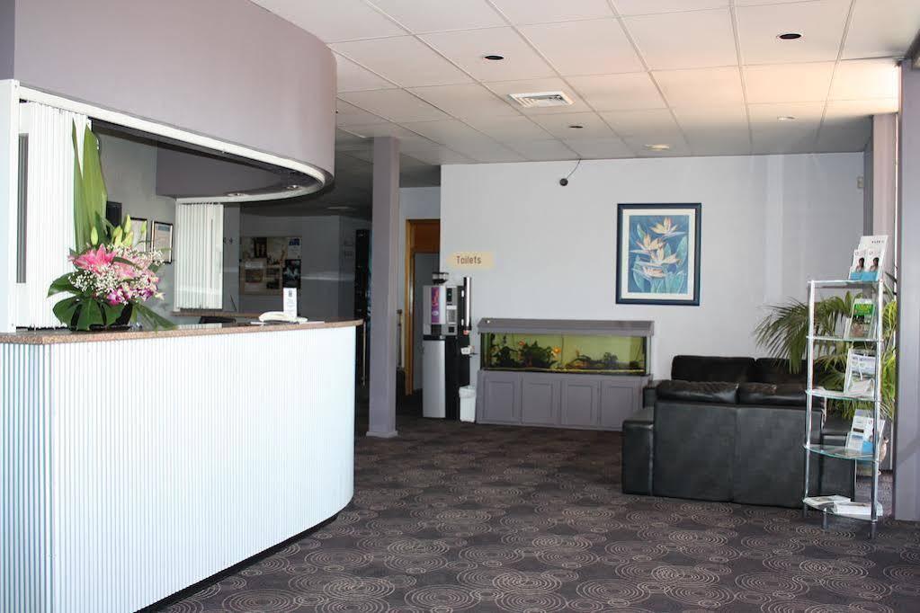 كوينبيان Capital Airport Motel المظهر الخارجي الصورة