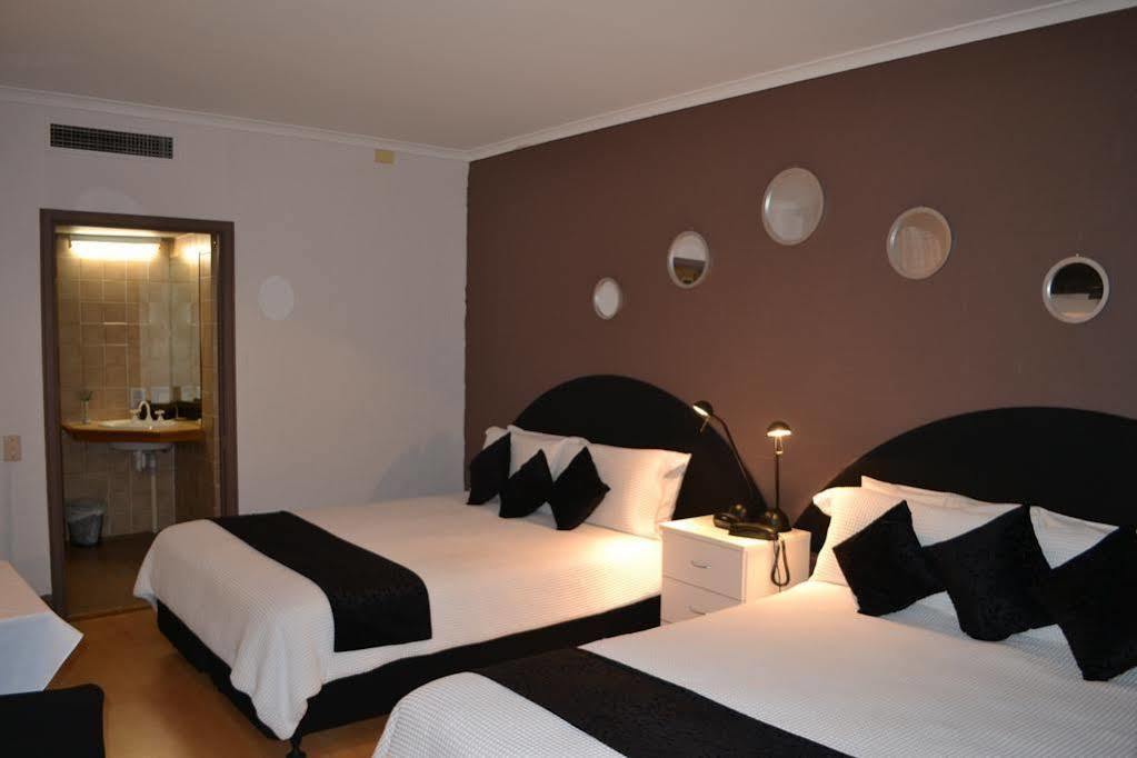 كوينبيان Capital Airport Motel المظهر الخارجي الصورة